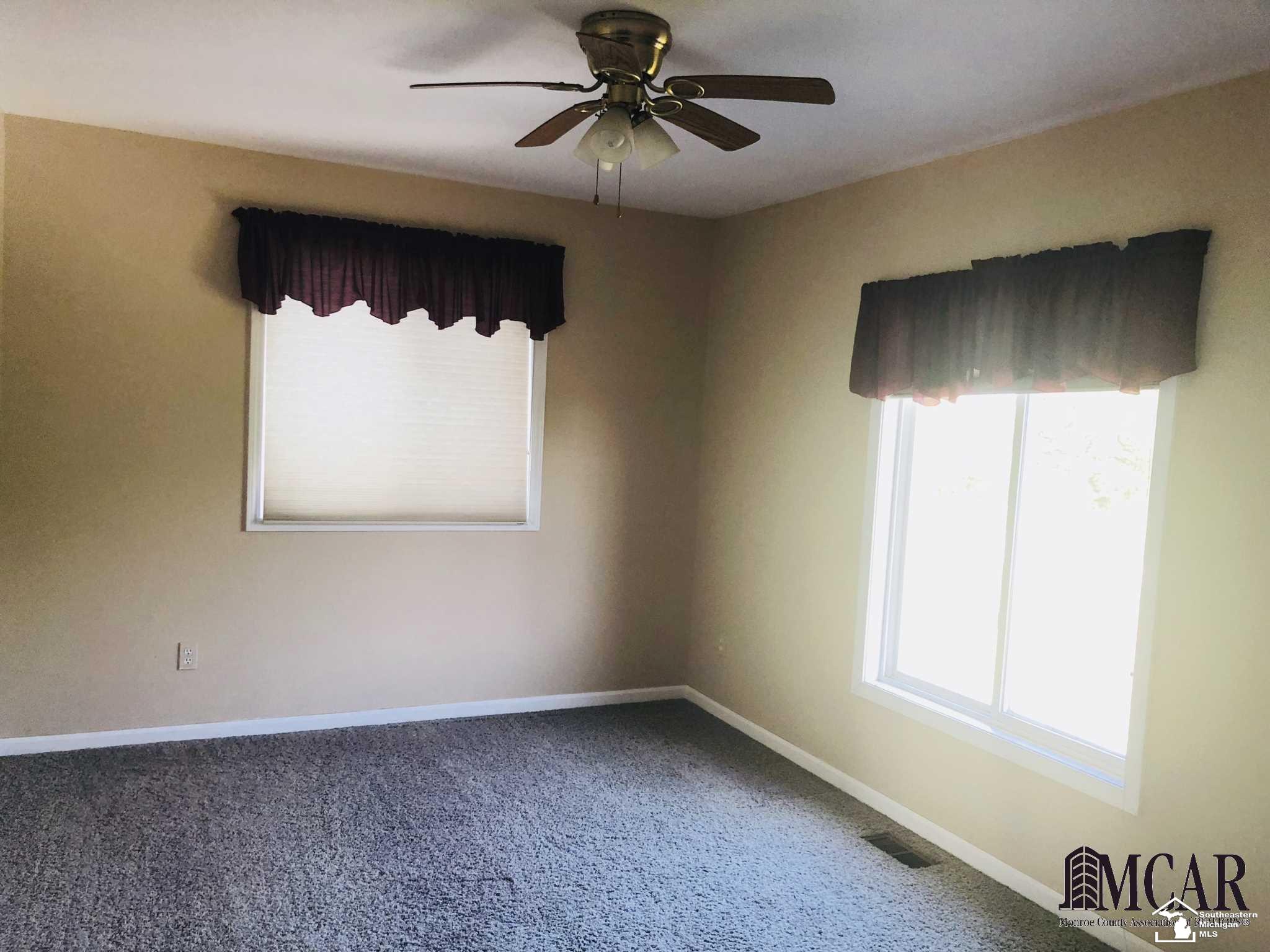 13250 Dixon Road Dundee, MI 48131 - Photo 18 of 19 Gallery Image 18