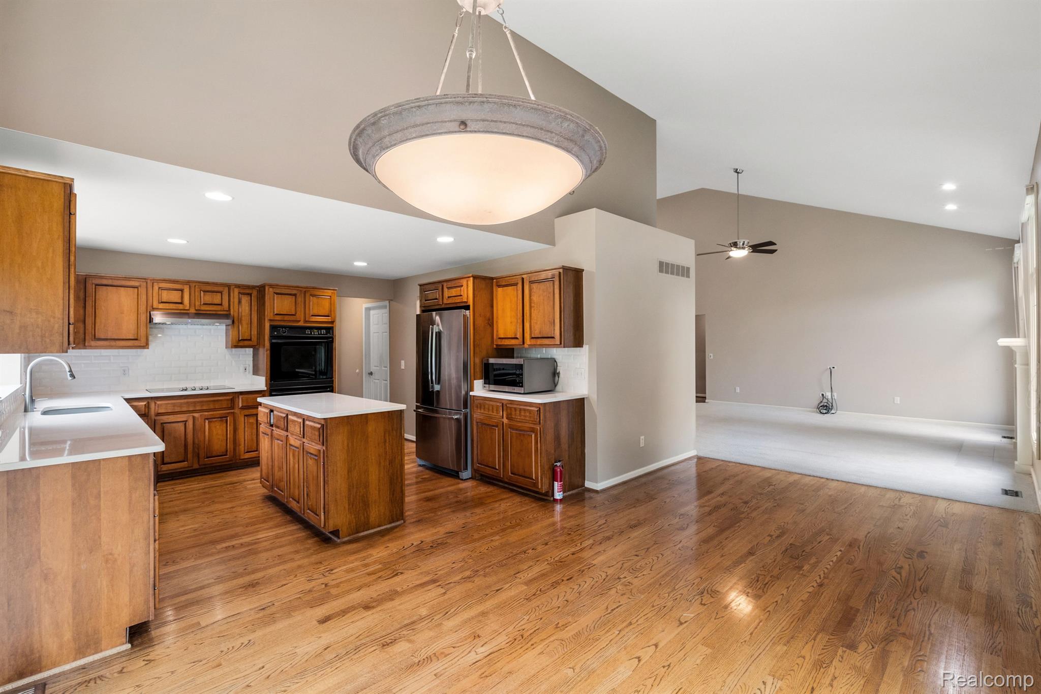 1254 Welland Drive Rochester, MI 48306 - Photo 24 of 77 Gallery Image 24