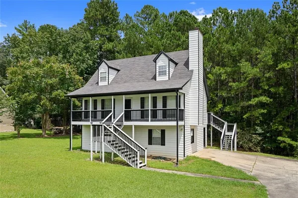 $330,900 | 2820 Highpoint Road, Snellville, GA 30078