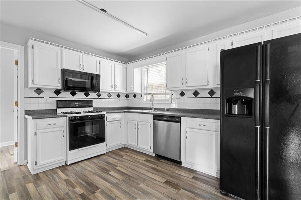 2820 Highpoint Road Snellville, GA 30078 - Photo 11 of 35