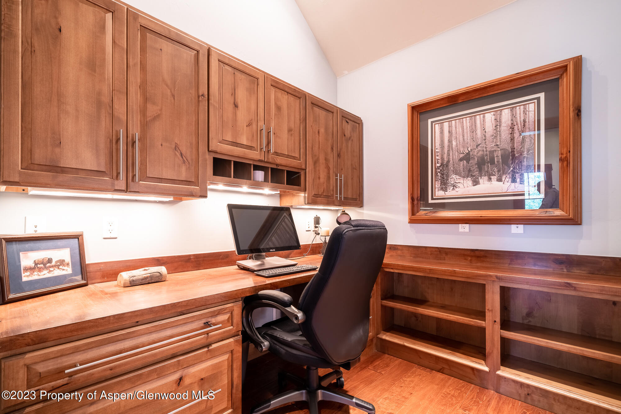 1720 Eagle Ranch Road Eagle, CO 81631 - Photo 13 of 18 a workspace with a desk chair and painted walls
