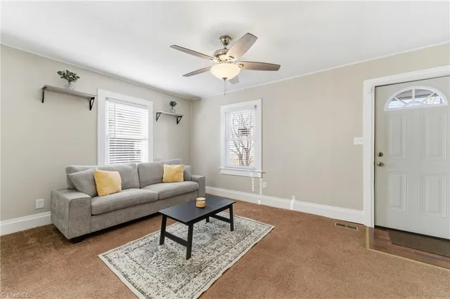 $164,900 | 15 Church Street, Thomasville, NC 27360