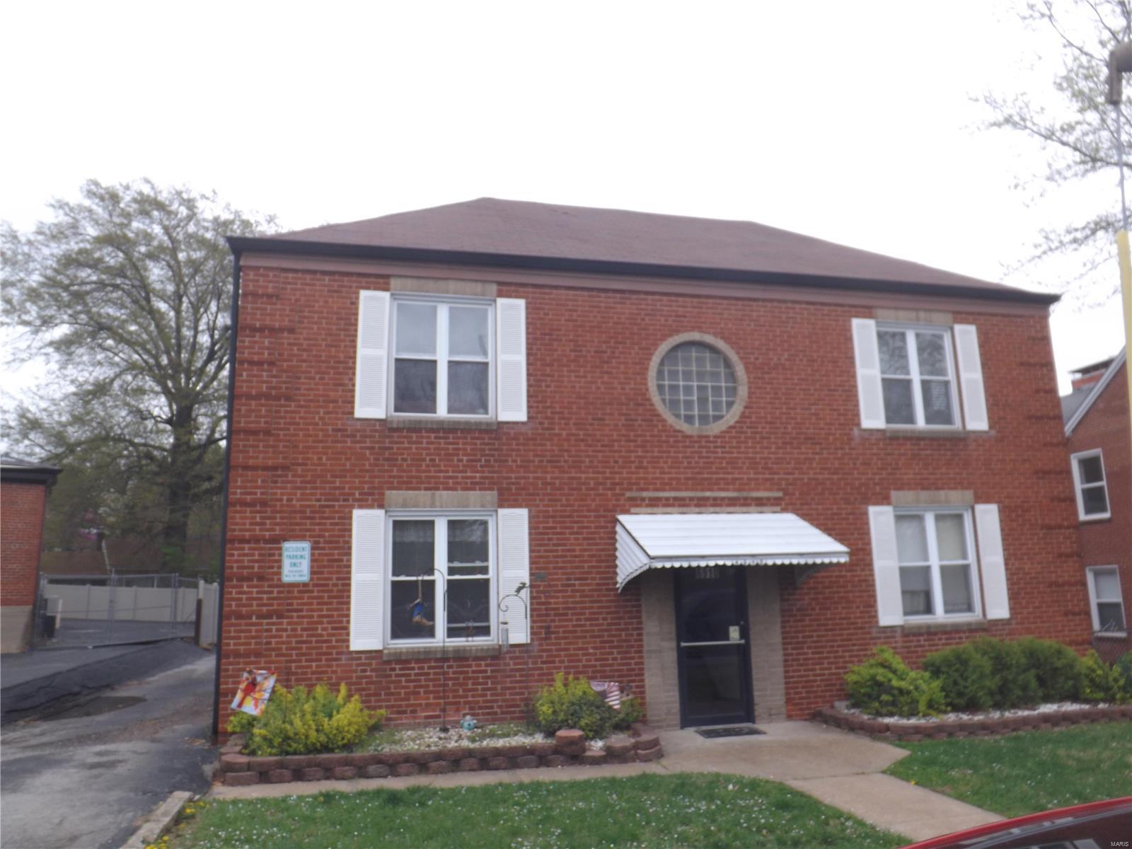 6910 MacKenzie Road St. Louis, MO 63123 - Photo 2 of 22 Gallery Image 2