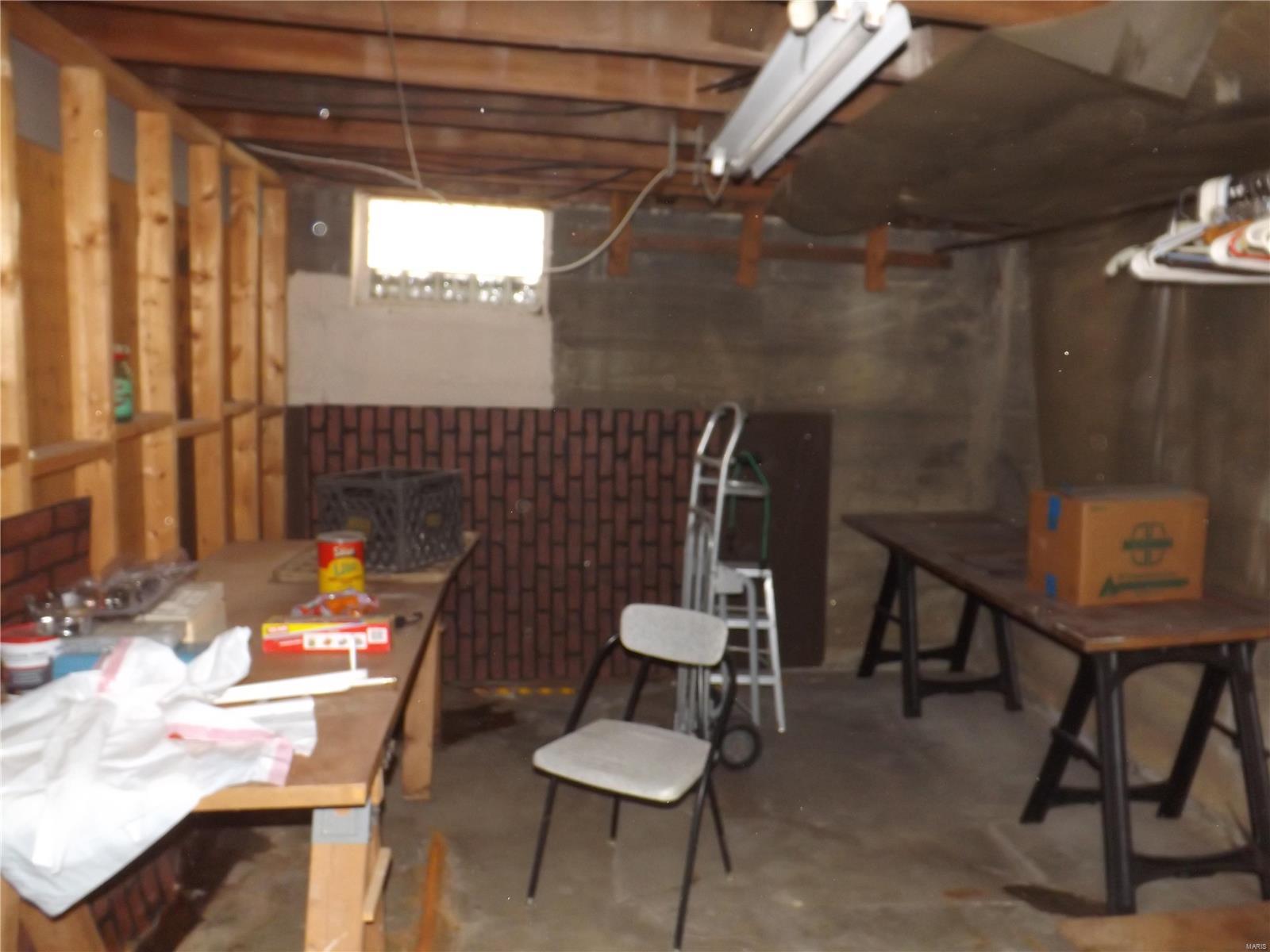 6910 MacKenzie Road St. Louis, MO 63123 - Photo 19 of 22 Gallery Image 19