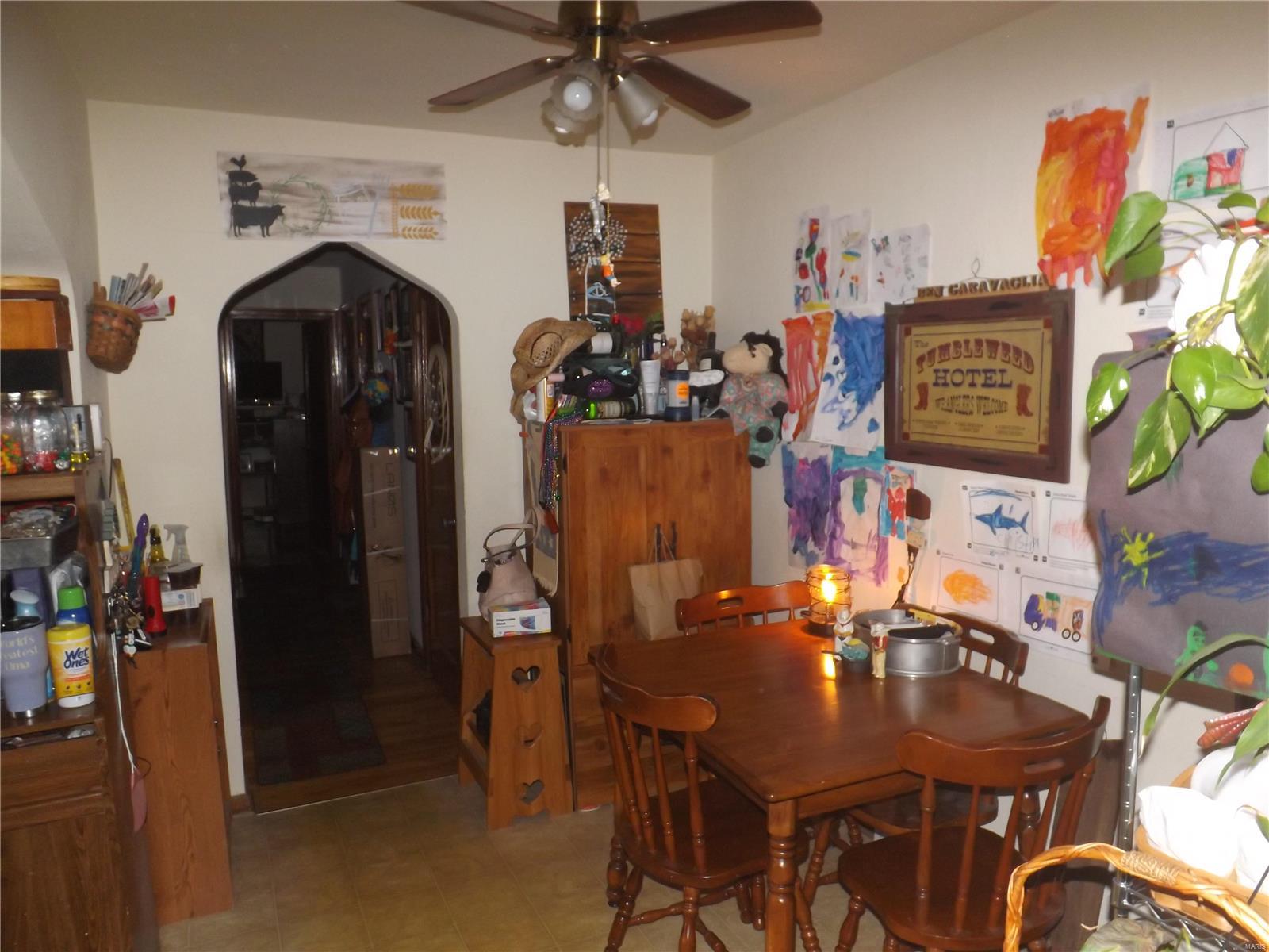 6910 MacKenzie Road St. Louis, MO 63123 - Photo 10 of 22 Gallery Image 10