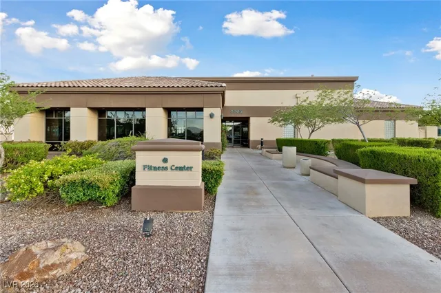 $2,225 | 9004 Litchfield Avenue, Las Vegas, NV 89134