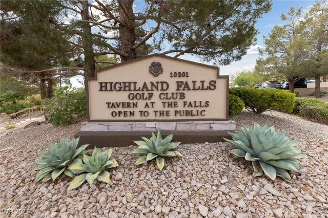 $2,225 | 9004 Litchfield Avenue, Las Vegas, NV 89134