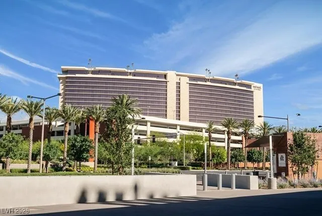 $2,225 | 9004 Litchfield Avenue, Las Vegas, NV 89134