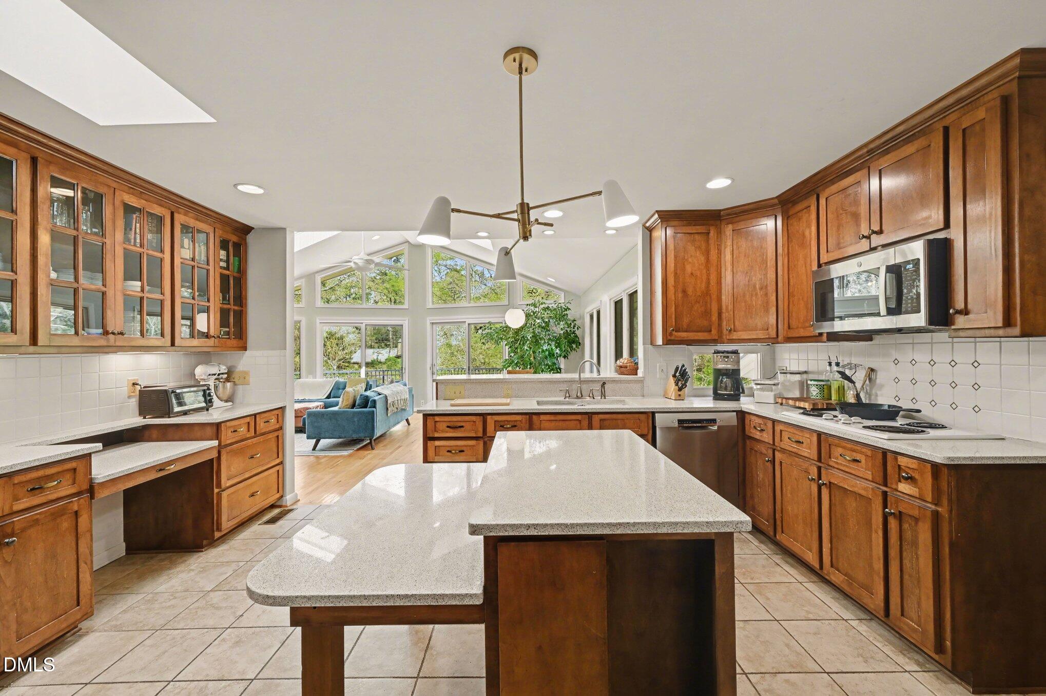 2803 Friendship Road Durham, NC 27705 - Photo 11 of 33 015_file_5339