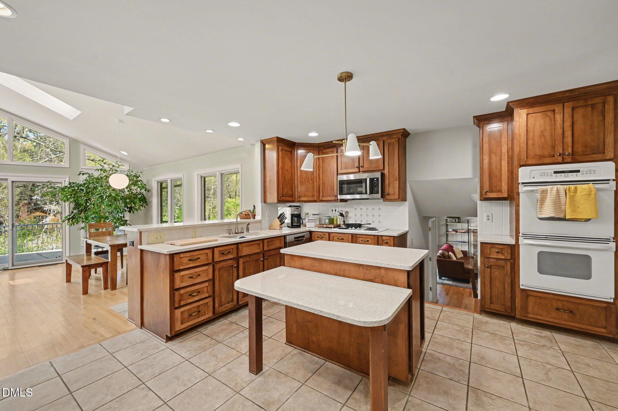 2803 Friendship Road Durham, NC 27705 - Photo 13 of 33 014_file_9542