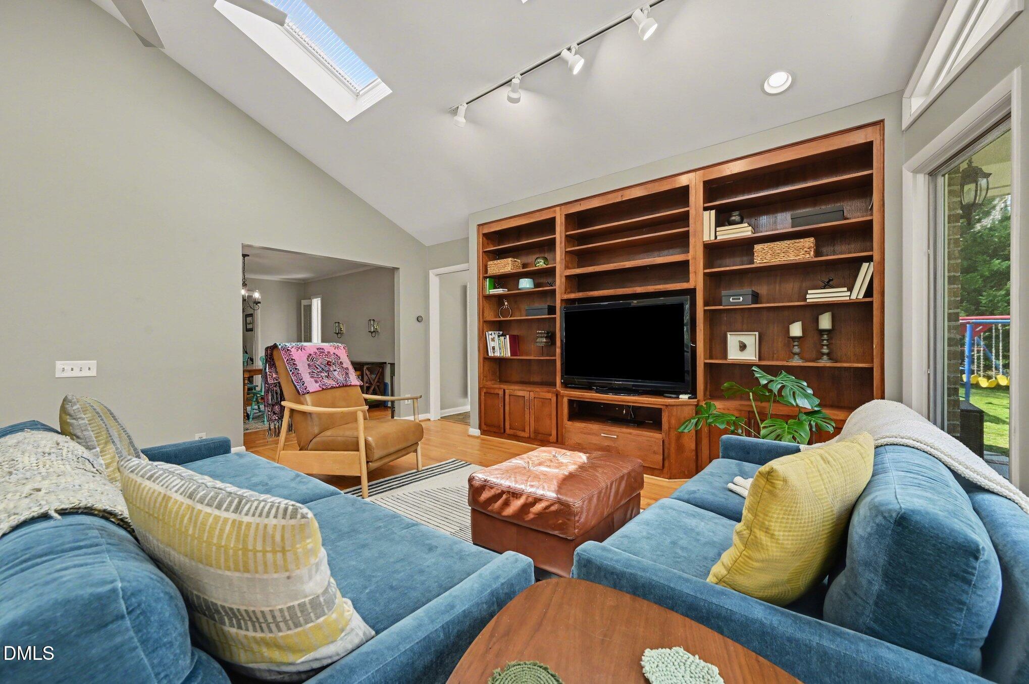 2803 Friendship Road Durham, NC 27705 - Photo 14 of 33 012_file_6376