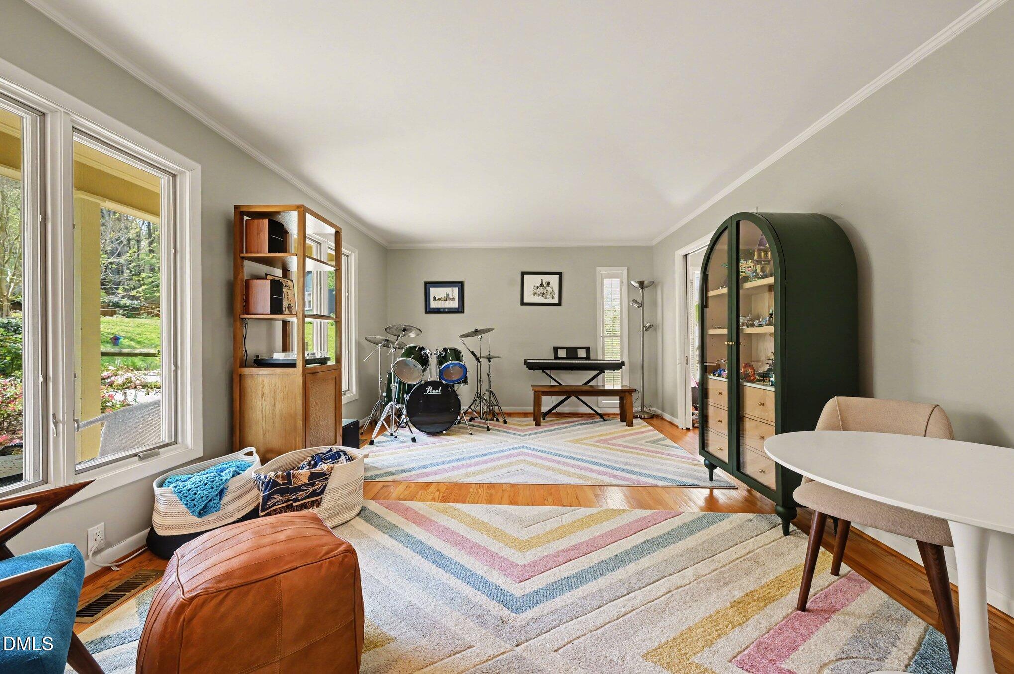 2803 Friendship Road Durham, NC 27705 - Photo 8 of 33 008_file_1637