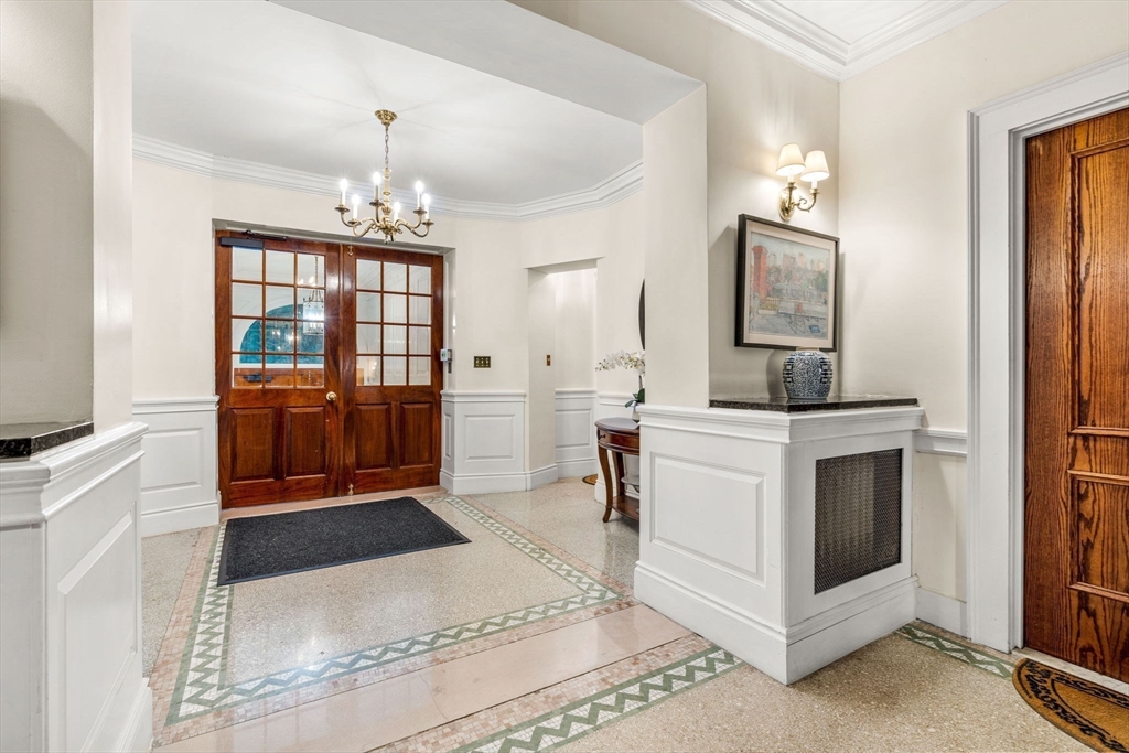 112 Pinckney Street, Unit 4 Boston, MA 02114 - Photo 17 of 27