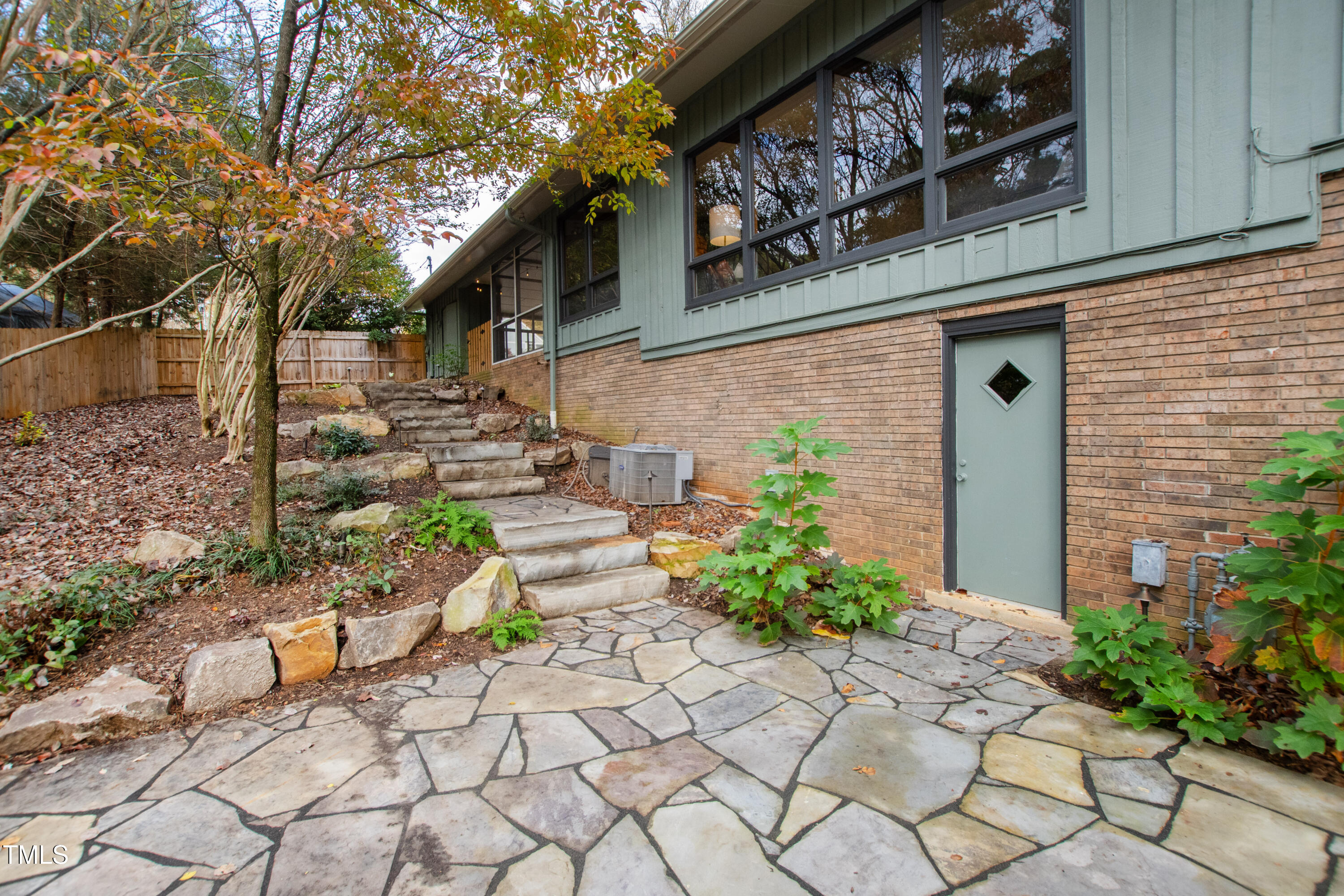 1201 Shelley Road Raleigh, NC 27609 - Photo 5 of 58 Shelley Rd (61)