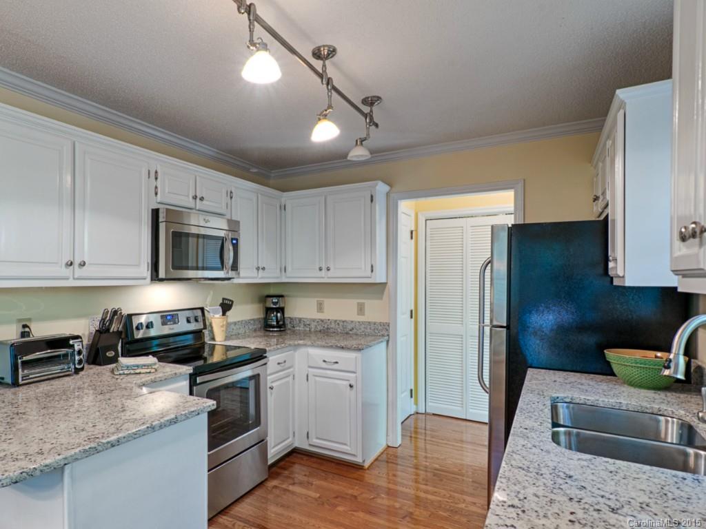 2104 Bon Villa Way Tega Cay, SC 29708 - Photo 2 of 24