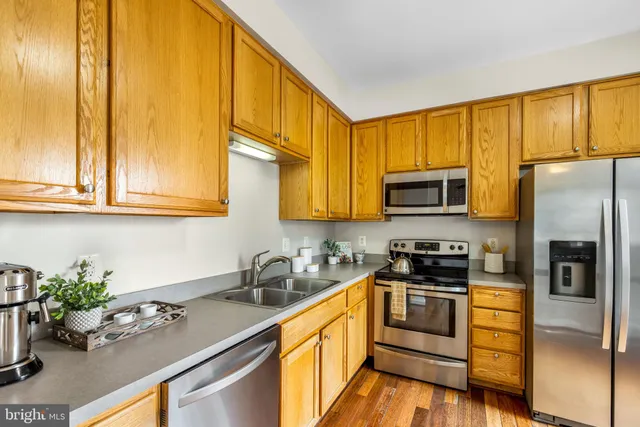 $569,000 | 19167 Kepharts Mill Terrace, Leesburg, VA 20176