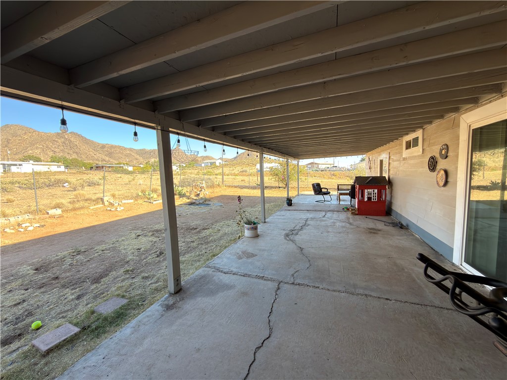 4680 Smoketree Road Golden Valley, AZ 86413 - Photo 31 of 39