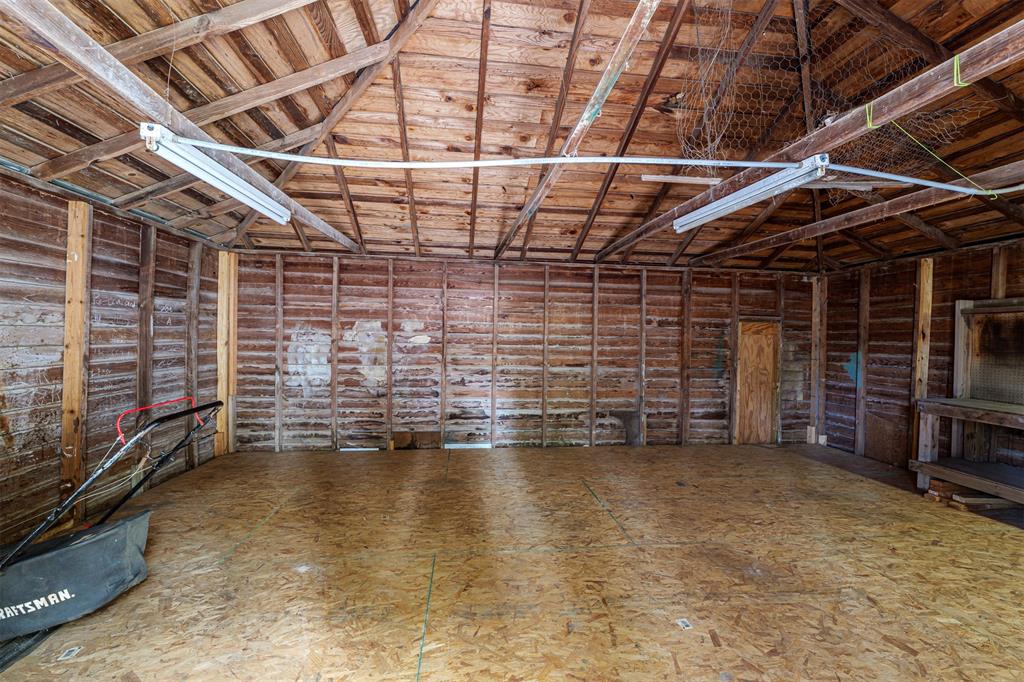 214 Churchill Road Fort Worth, TX 76114 - Photo 20 of 22 Garage/Storage