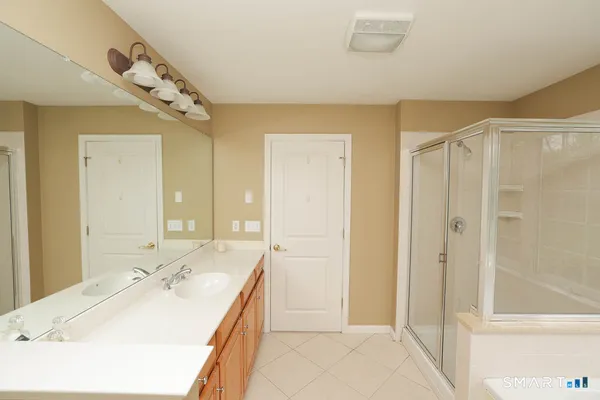 $3,700 | 38 Bradford Walk, Unit 38, Farmington, CT 06032