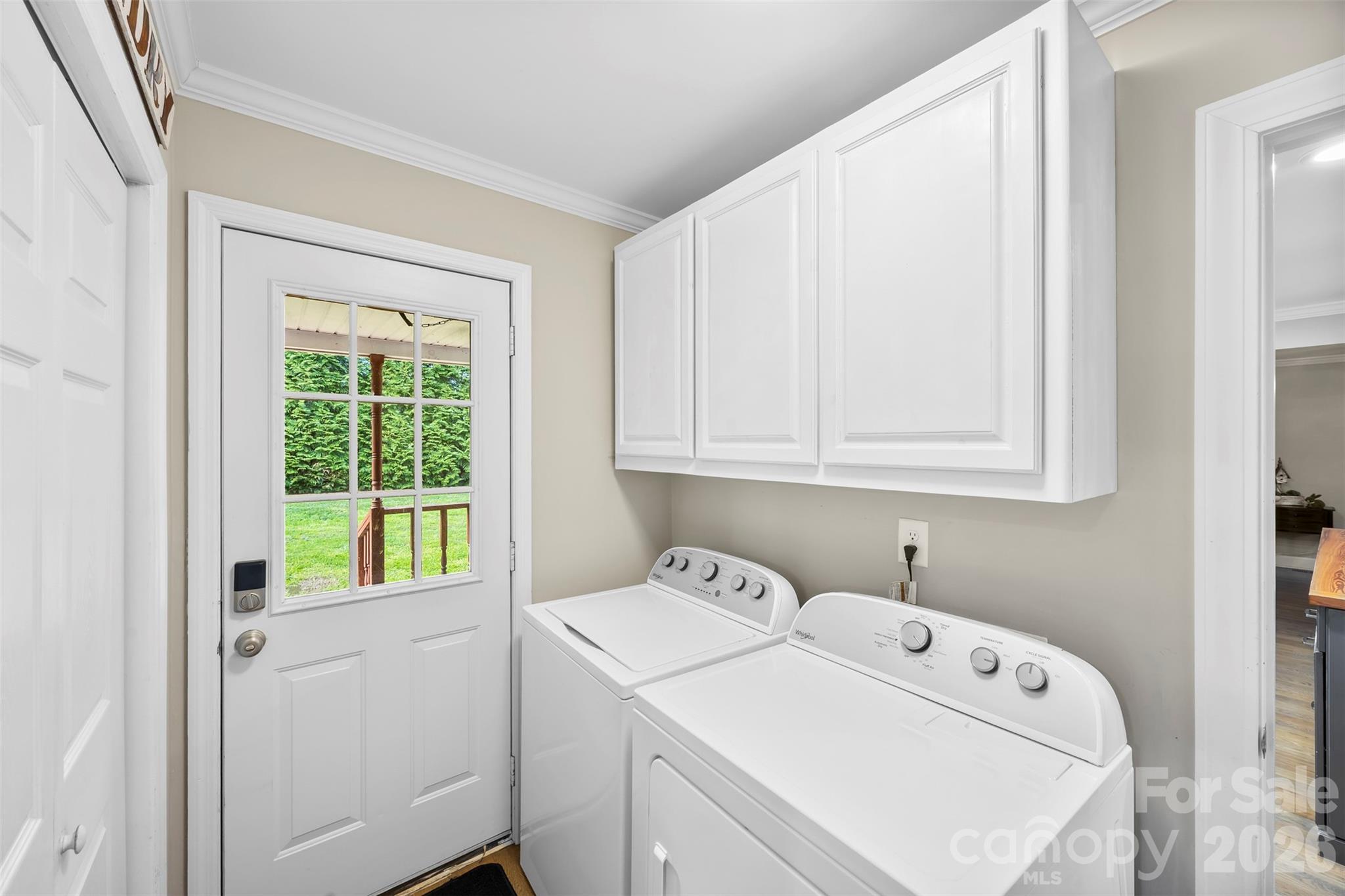 123 Chestnut Ridge Road Kings Mountain, NC 28086 - Photo 17 of 36 a utility room with dryer and washer