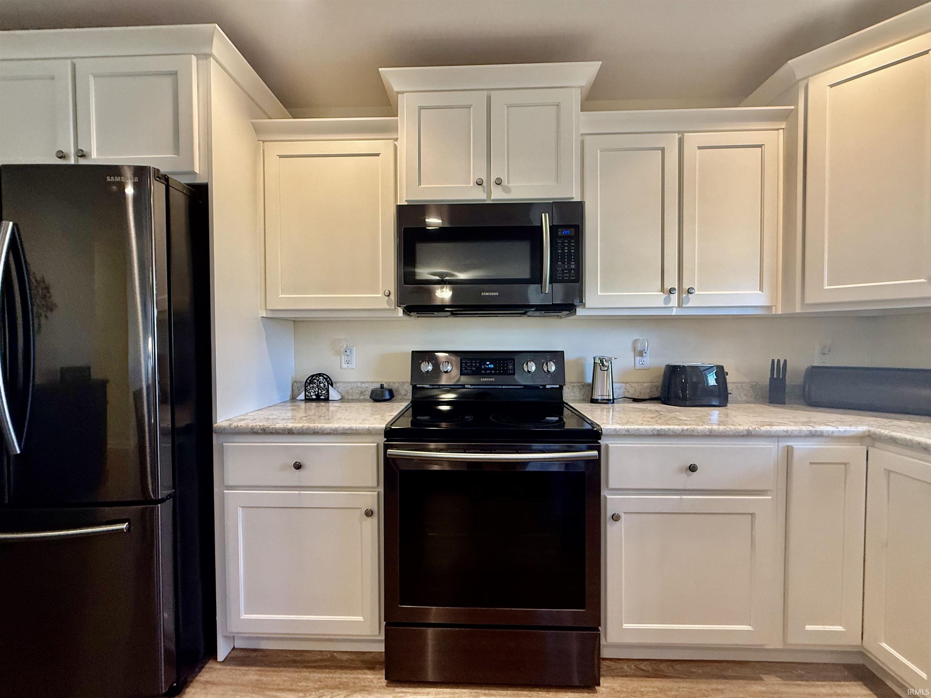 13638 Leo Road Leo, IN 46765 - Photo 9 of 36