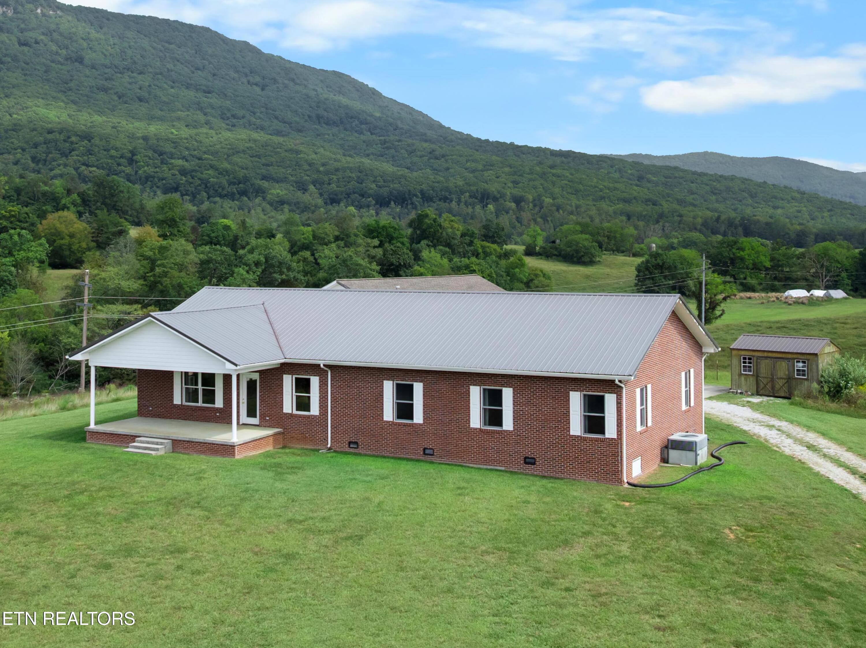 1695 Doaks Creek Road Speedwell, TN 37870 - Photo 31 of 57 DJI_0171