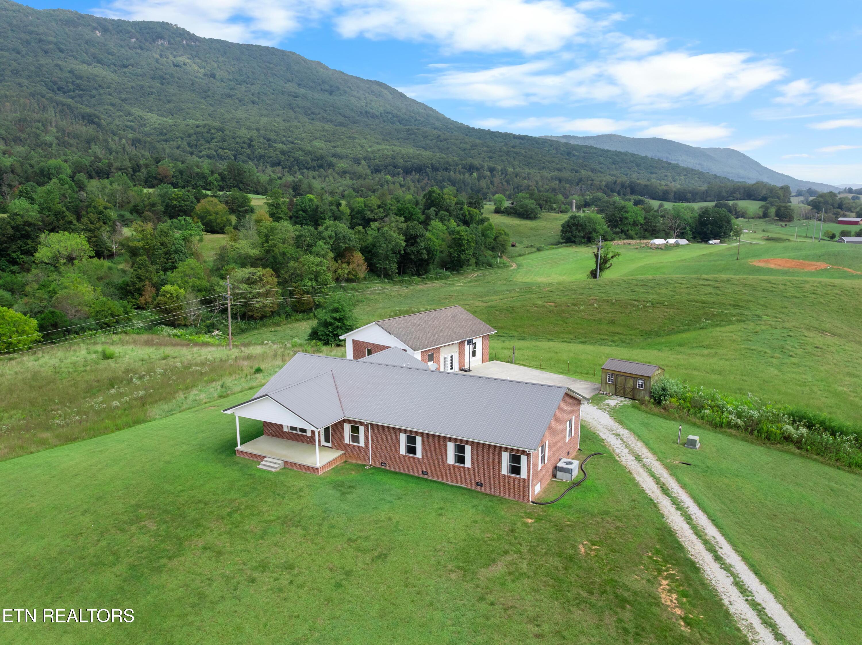 1695 Doaks Creek Road Speedwell, TN 37870 - Photo 38 of 57 DJI_0175
