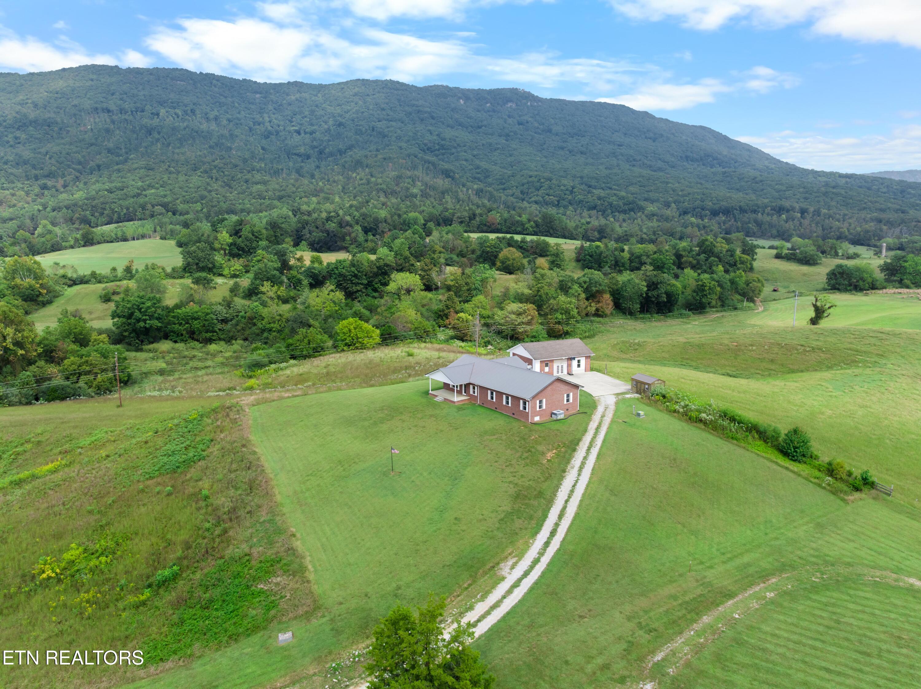 1695 Doaks Creek Road Speedwell, TN 37870 - Photo 42 of 57 DJI_0265
