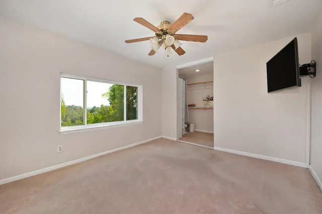 a view of a yard with a house