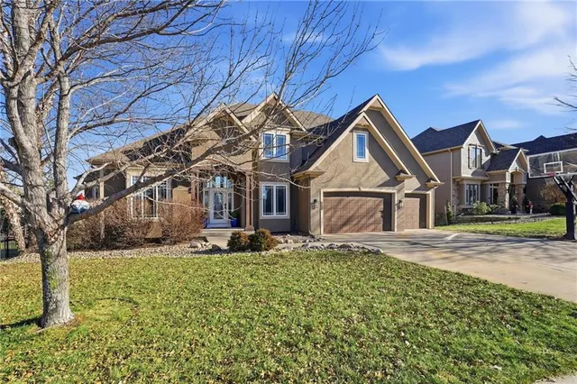 $625,000 | 12815 North Apple Blossom Drive, Platte City, MO 64079