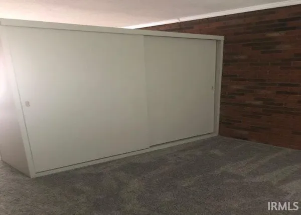 $830 | 305 North Dunn Street, Bloomington, IN 47408