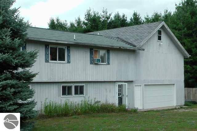 3314 Stover Road Bellaire, MI 49615 - Photo 1 of 14 1738195.JPG