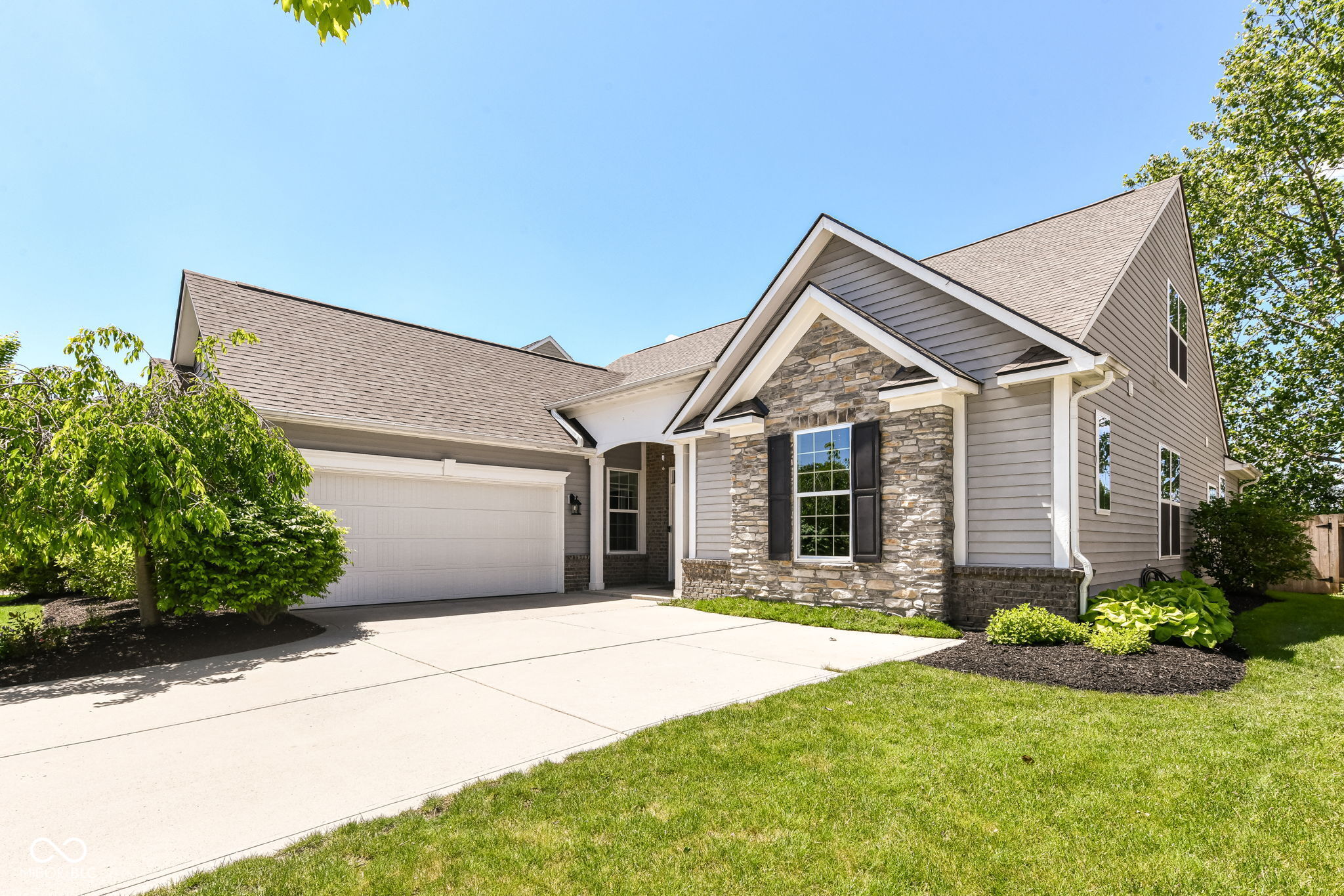 12374 Wolverton Way Fishers, IN 46037 - Photo 2 of 37