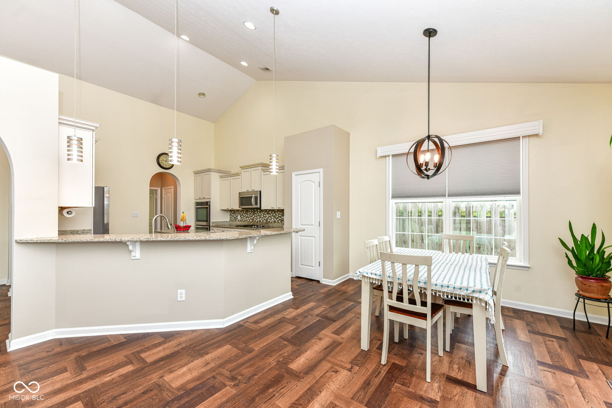 12374 Wolverton Way Fishers, IN 46037 - Photo 9 of 37