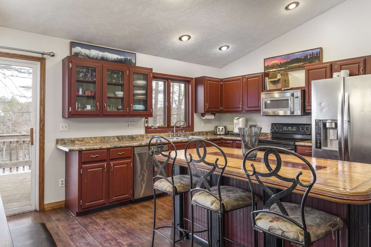 316 High Lake Road Traverse City, MI 49696 - Photo 9 of 25 1882682-8.JPG