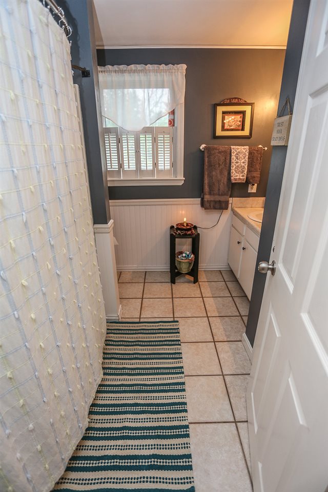 16 Pierce Road Raymond, NH 03077 - Photo 24 of 32