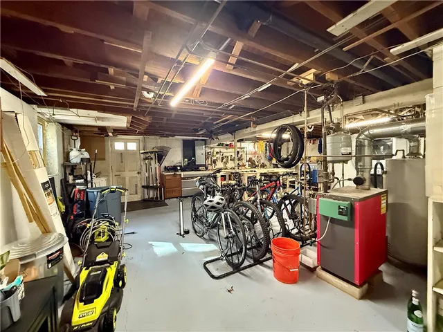 $2,800 | 11 Holmes Street, Westerly, RI 02891