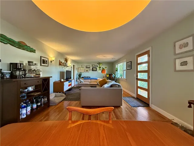 $2,800 | 11 Holmes Street, Westerly, RI 02891