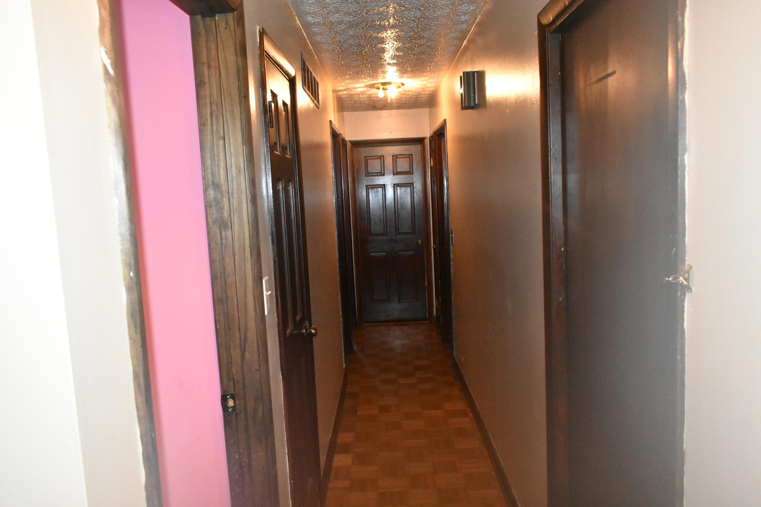 201 Lynnwood Road Middlesboro, KY 40965 - Photo 16 of 31 DSC_5446