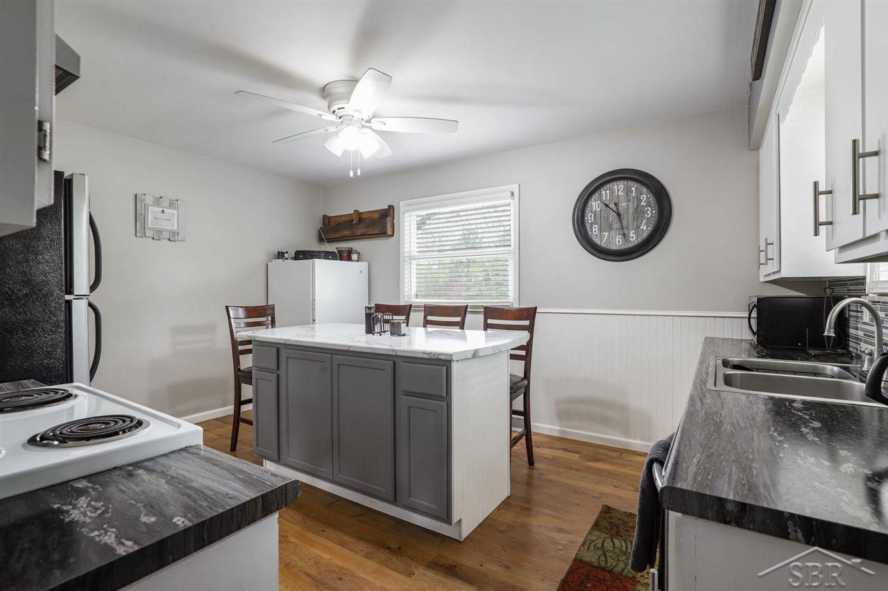 9915 Dice Road Freeland, MI 48623 - Photo 13 of 33 50041695-12.JPG