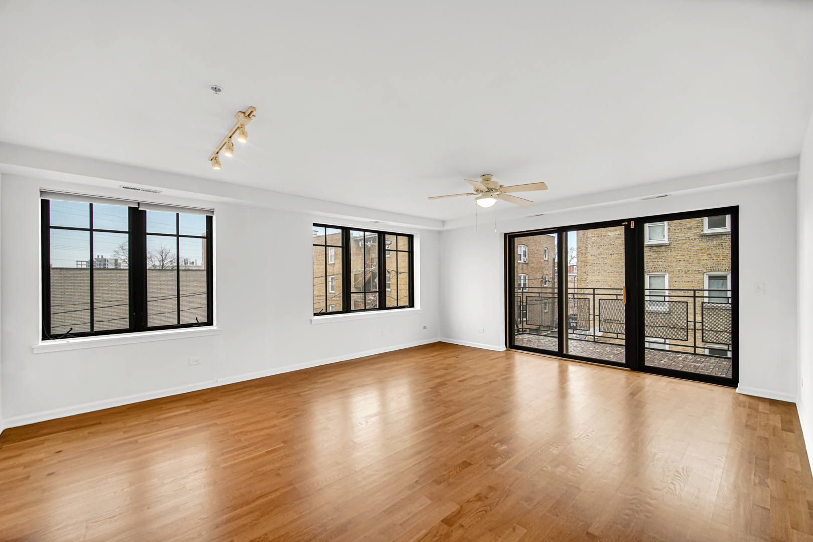 8000 Kilpatrick Avenue, Unit 3F Skokie, IL 60076 - Photo 6 of 21