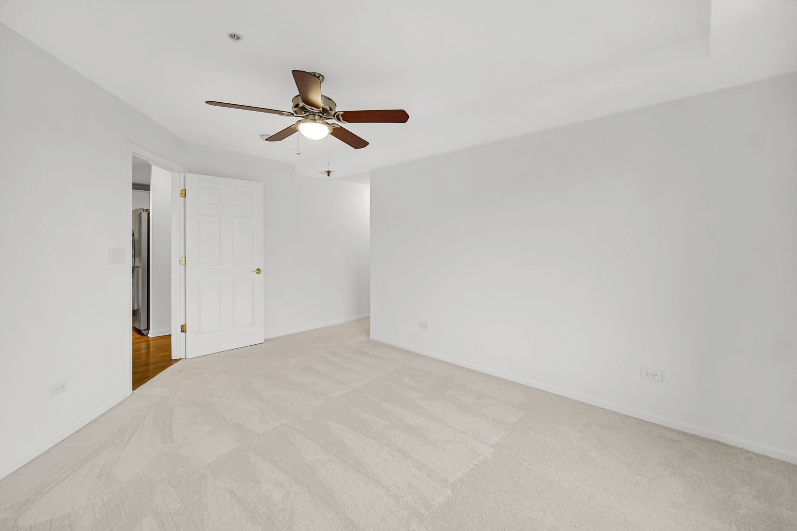 8000 Kilpatrick Avenue, Unit 3F Skokie, IL 60076 - Photo 9 of 21