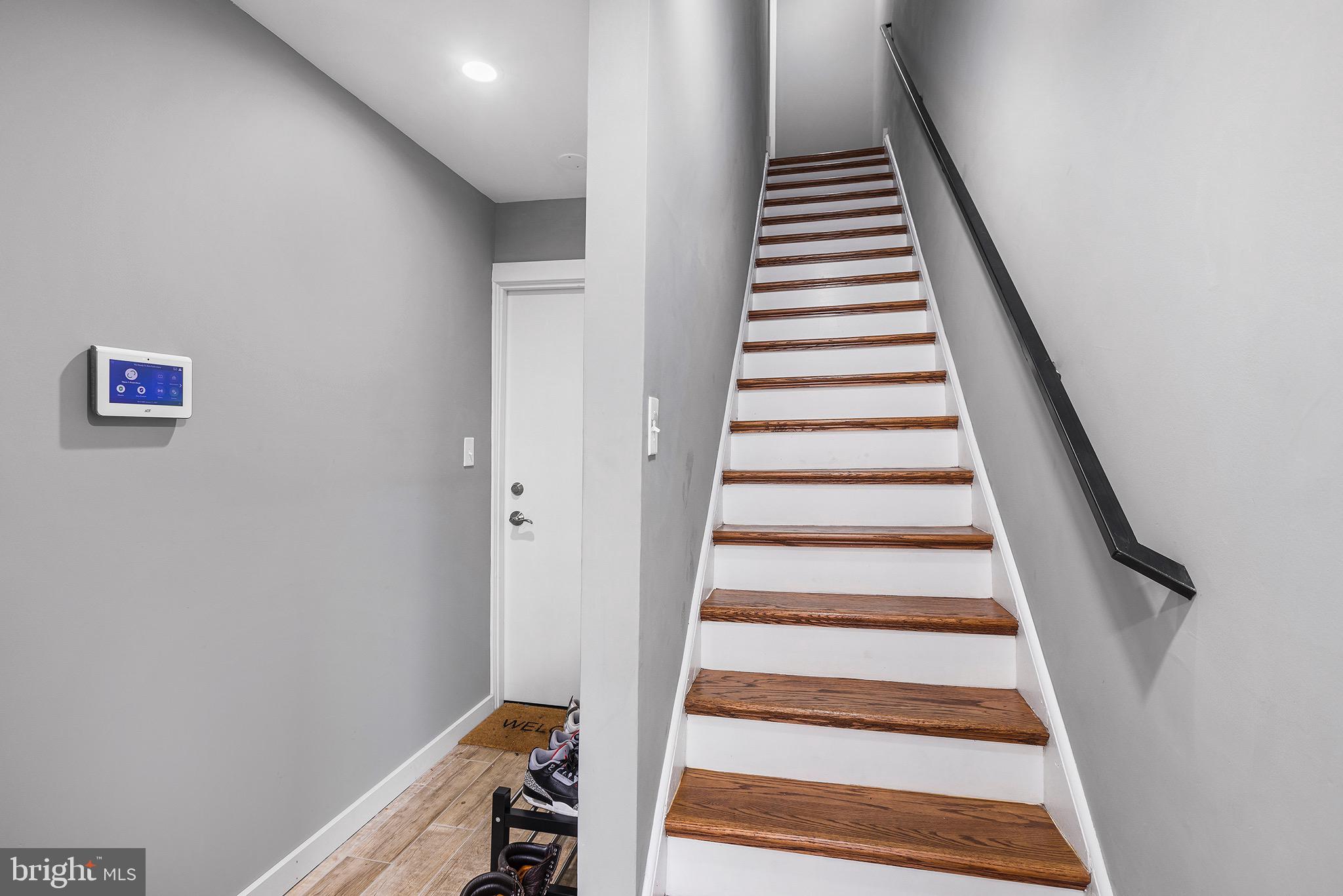2125 North 20th Street, Unit 2 Philadelphia, PA 19121 - Photo 17 of 20 a view of entryway