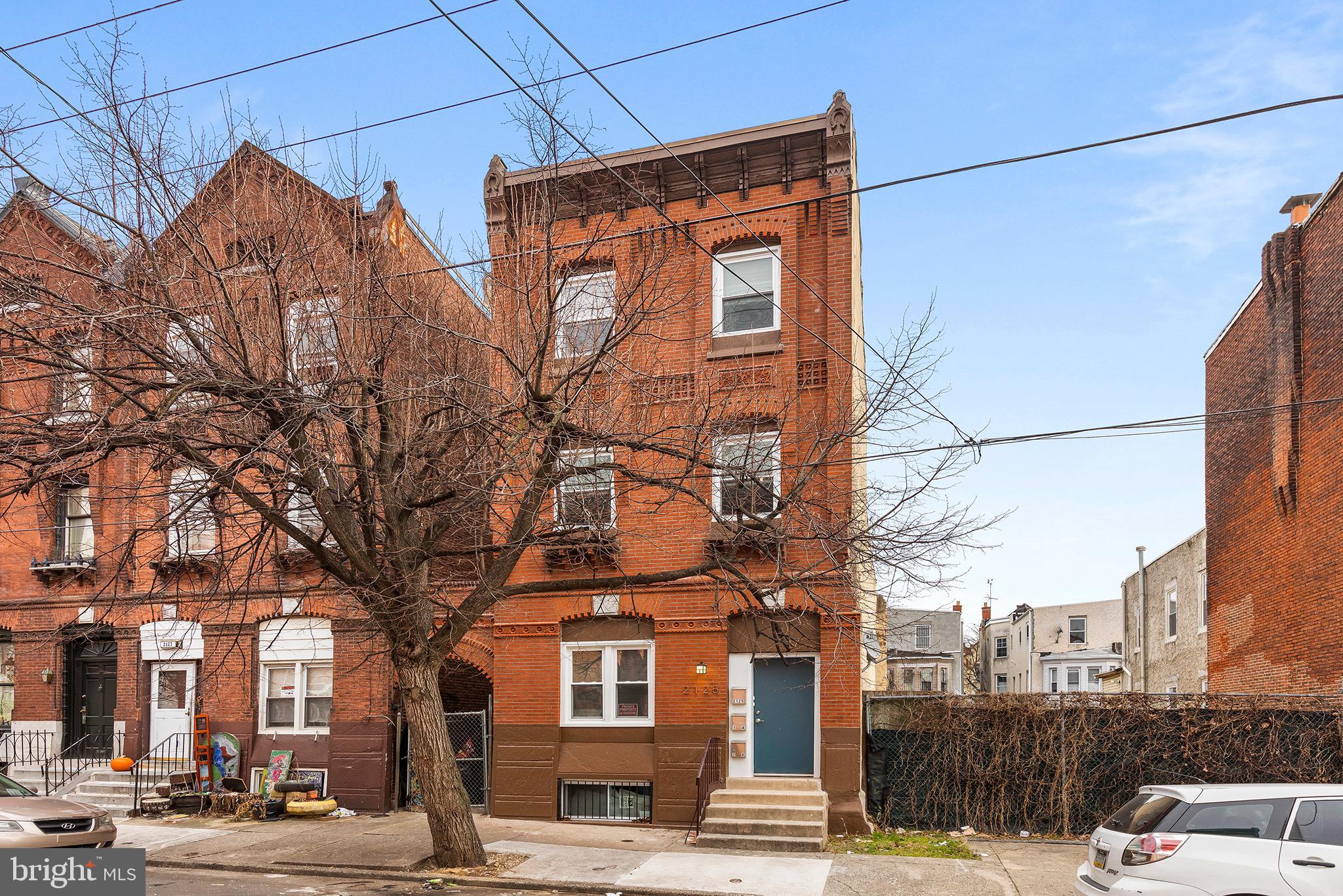 2125 North 20th Street, Unit 2 Philadelphia, PA 19121 - Photo 20 of 20 a outdoor view of a building with traffic signal lights