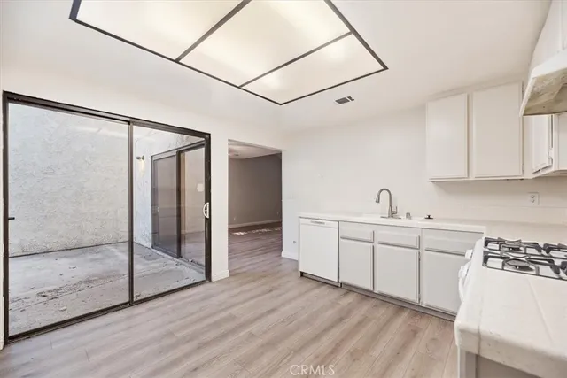 $341,500 | 1974 East Lynwood Drive, Unit 8B, San Bernardino, CA 92404