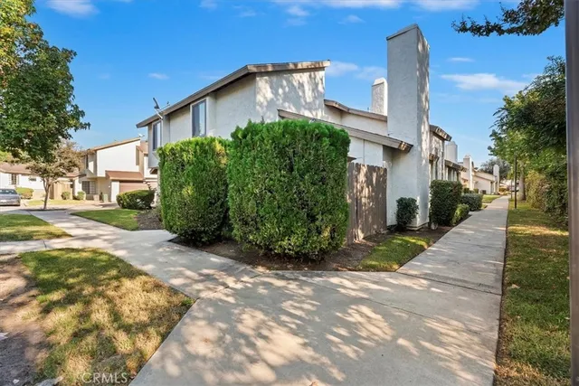 $341,500 | 1974 East Lynwood Drive, Unit 8B, San Bernardino, CA 92404