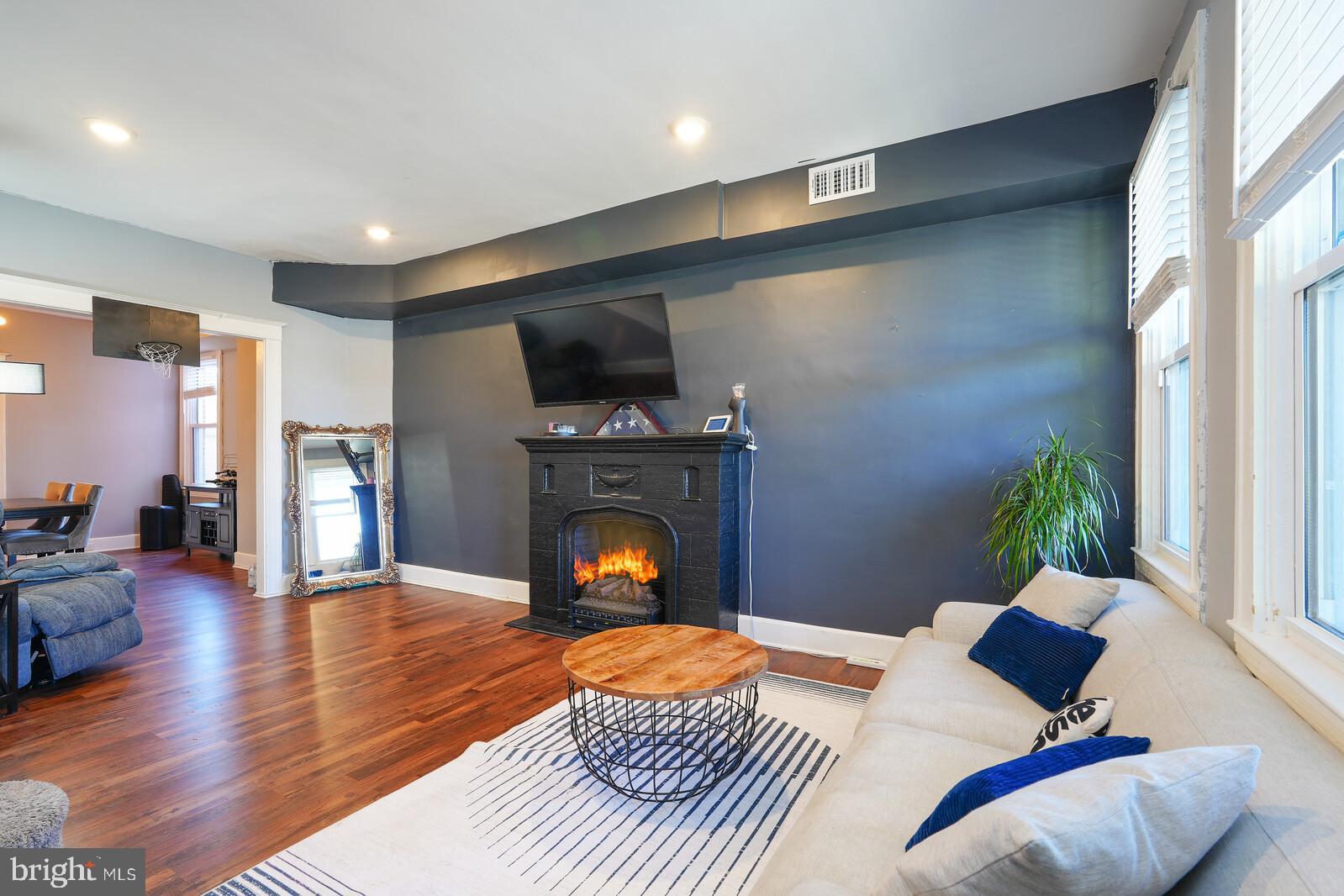 3707 Old York Road Baltimore, MD 21218 - Photo 7 of 38 Gallery Image 7