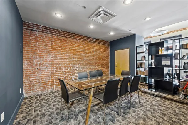 $235,000 | 200 Main Street, Unit 308, Kansas City, MO 64105