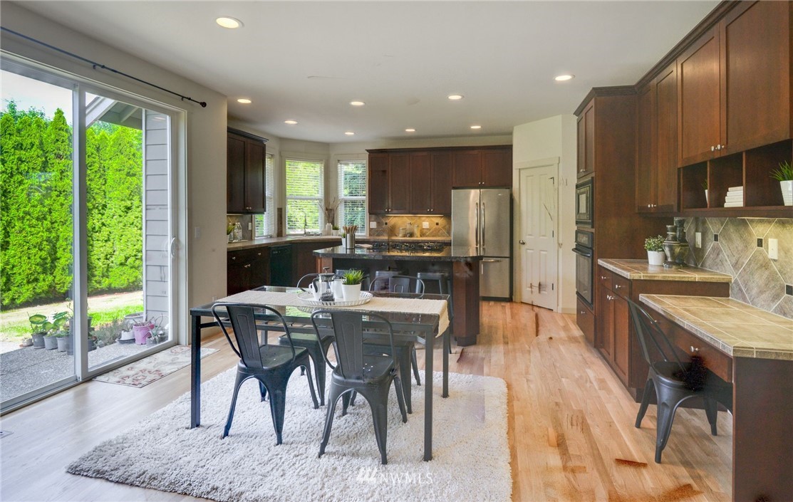 3521 158th Street Southeast Bothell, WA 98012 - Photo 10 of 34 Gallery Image 10