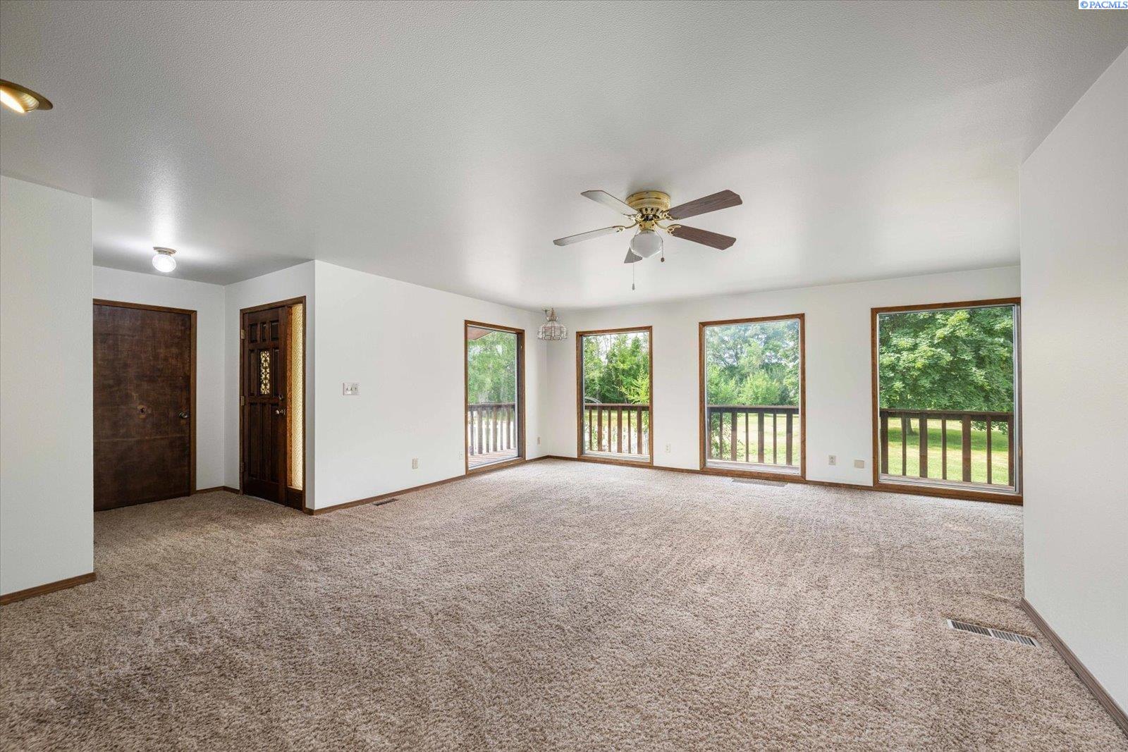 20615 South Haney Road Kennewick, WA 99337 - Photo 6 of 50 Gallery Image 6
